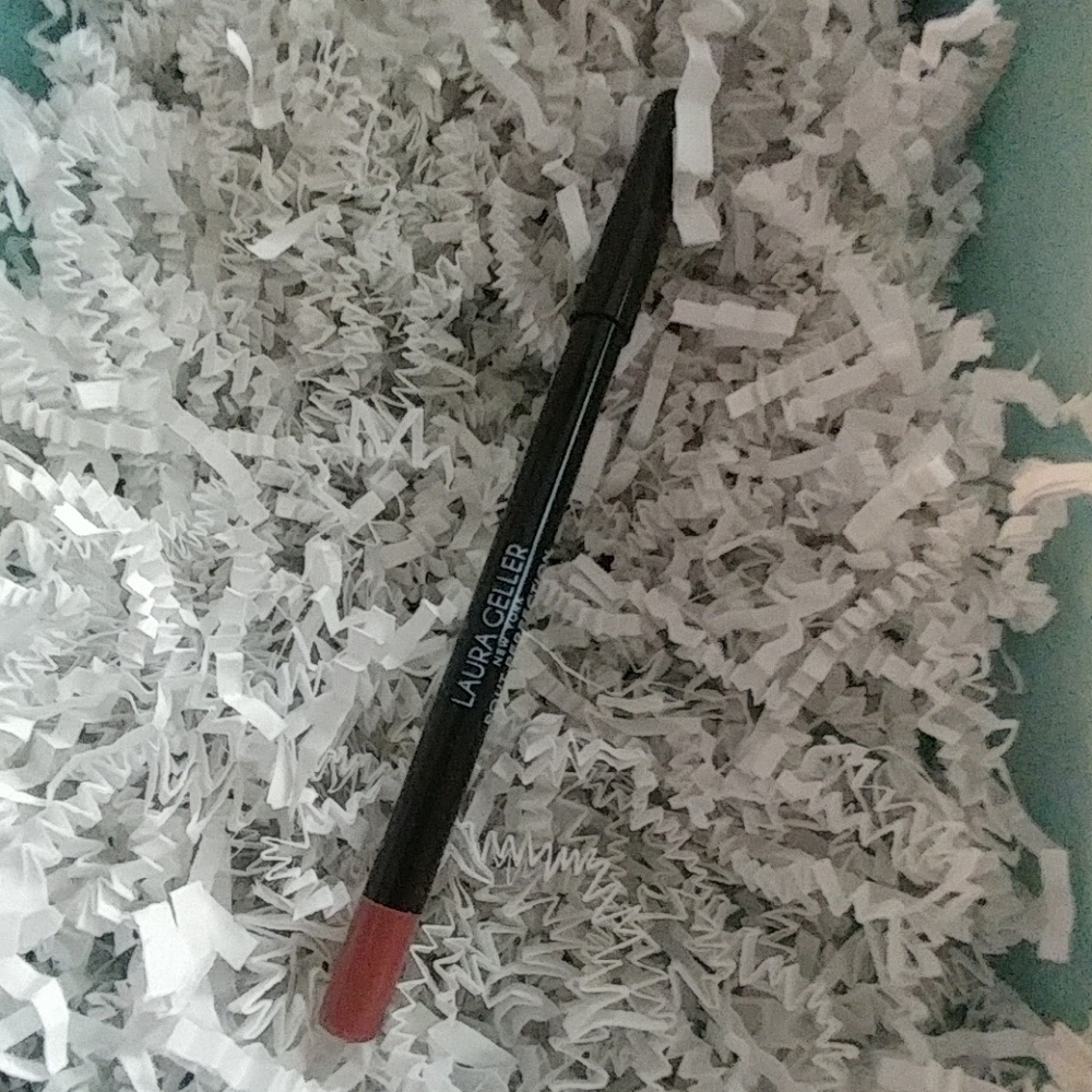 New Laura Geller Waterproof Lip Liner in Spice